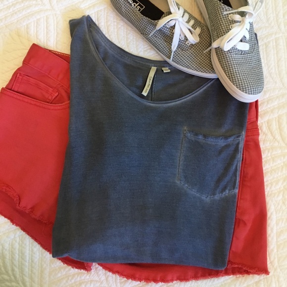 Calvin Klein Jeans Tops - Super soft Calvin Klein Jeans T-shirt