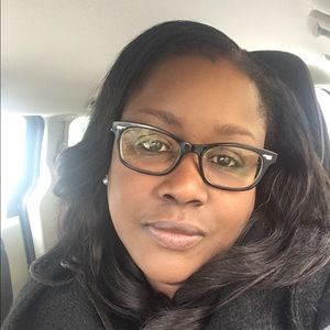 Meet your Posher, Dieynaba