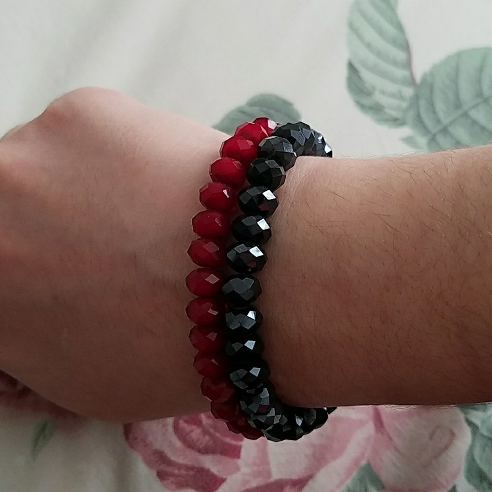 Sparkly ruby red & black bracelet
