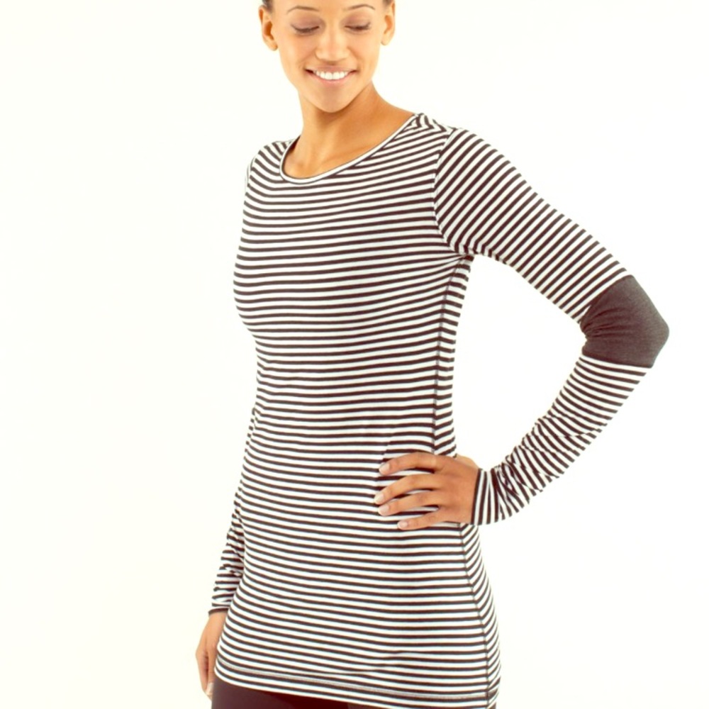 Lululemon Black & White Devotion Long Sleeve Tee