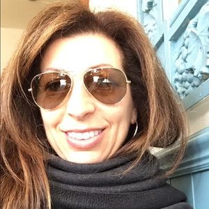 Meet your Posher, Gina
