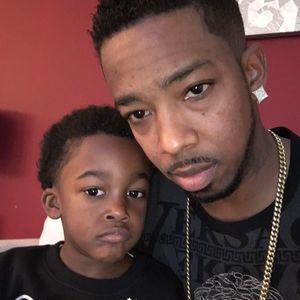 Meet your Posher, Derrick