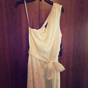 Ivory Lace One-Shoulder Dress