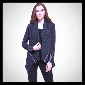 Nearly new open front cardigan w/zipper detail!