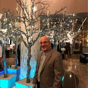 Meet your Posher, Hani