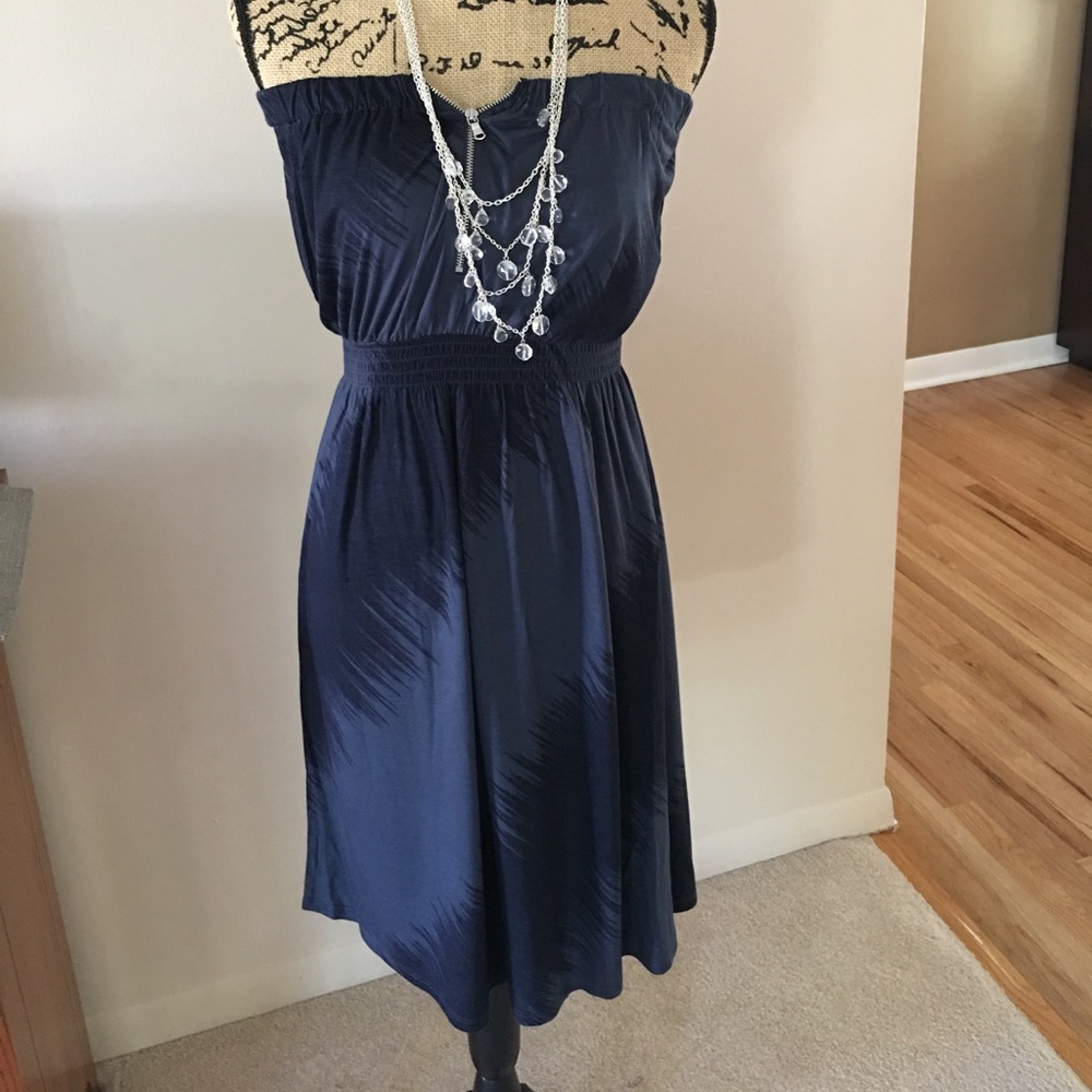 🎉SALE🎉🎉Gap Strapless Blue Island Dress w/Zipper