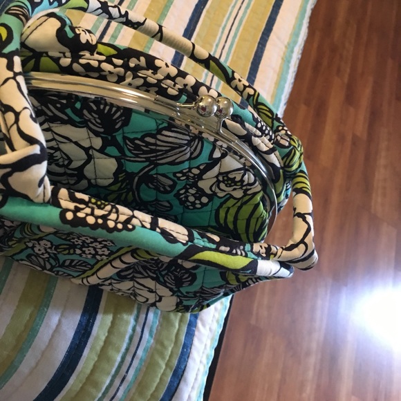 Vera Bradley - Picture 2 of 4
