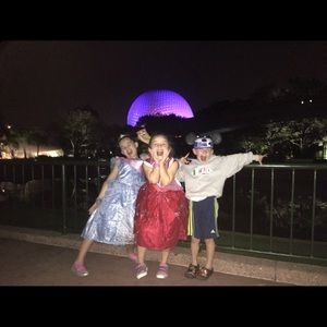 Meet your Posher, Dawn