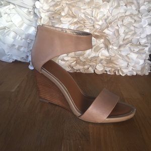 Seychelles Wedges