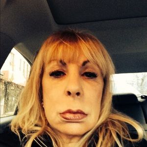 Meet your Posher, Catherine