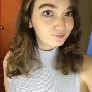 Meet your Posher, Rebecca