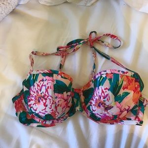 VS push-up bikini top