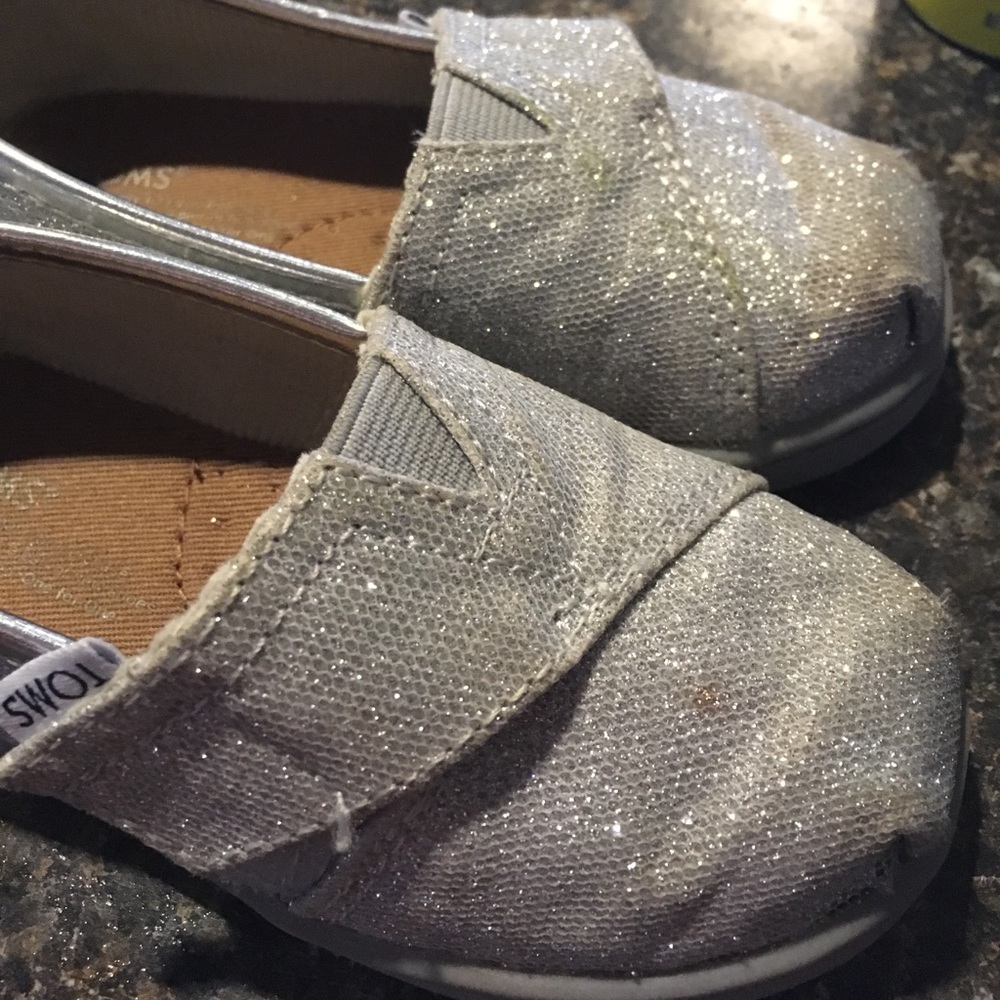 Silver sparkle Toms for toddler!