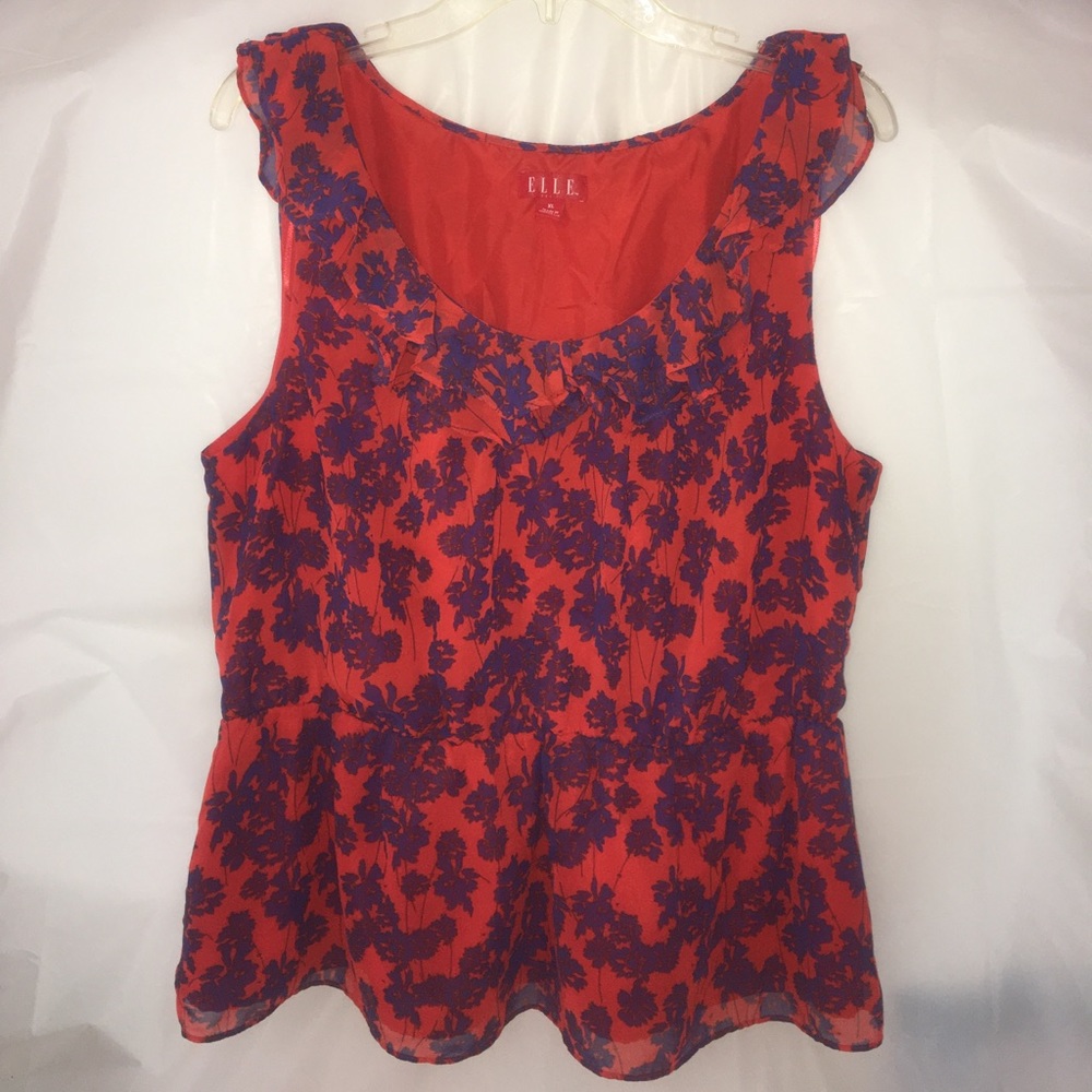 🎀 NWOT Red & Blue Elle sleeveless Top 🎀