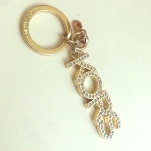 MK handbag 👜 charm 💄👁