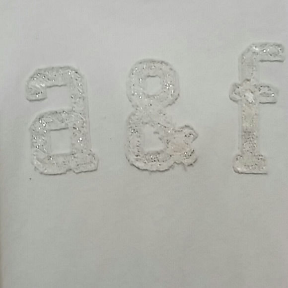 White Basic Abercrombie Sweatshirt - Picture 3 of 4