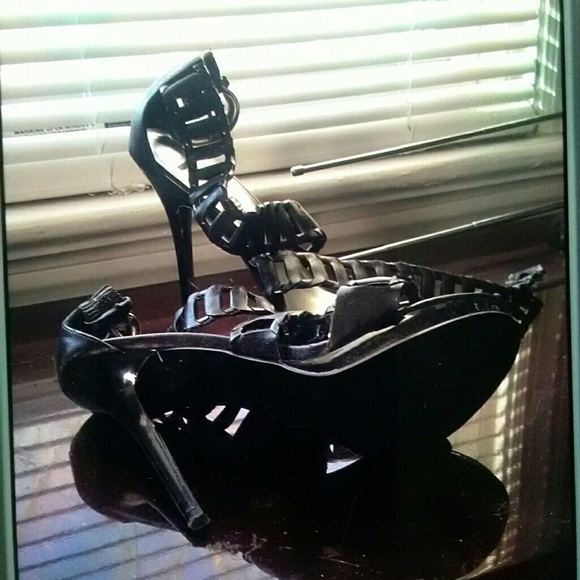 Sandals - Picture 2 of 2