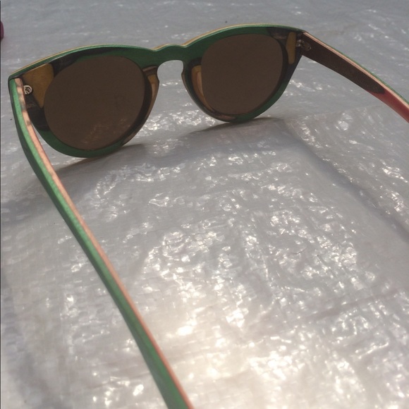 Wooden recycled skateboard sunglasses
