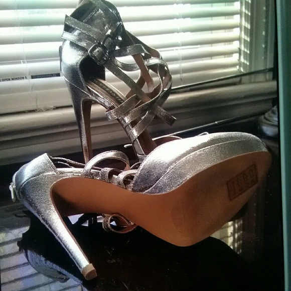 Shoes - Picture 2 of 2