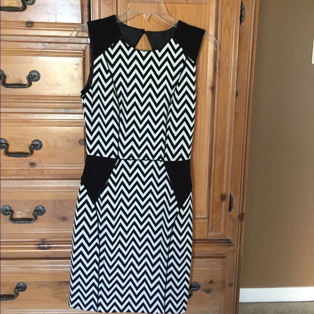H&M Chevron Print Dress