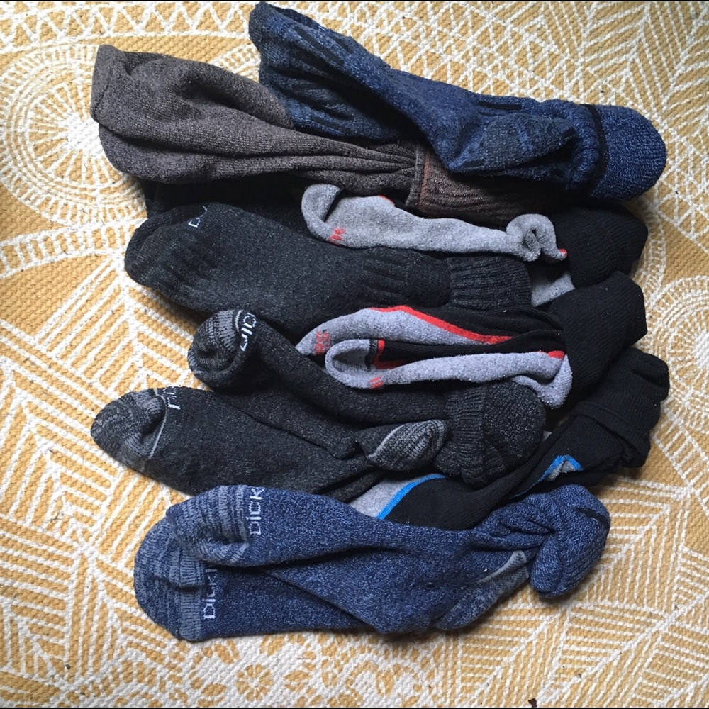 8 pairs of socks