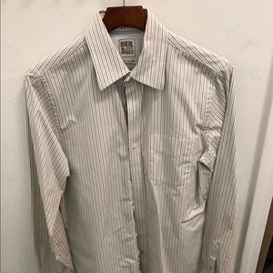 Ruehl No. 925 Oxford Shirt.