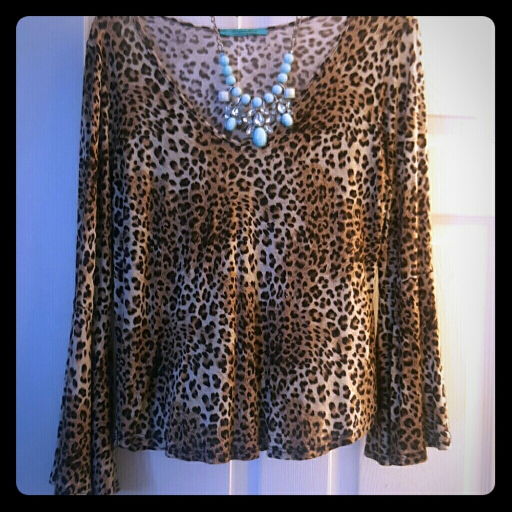 Boutique Leopard print light soft cotton top.