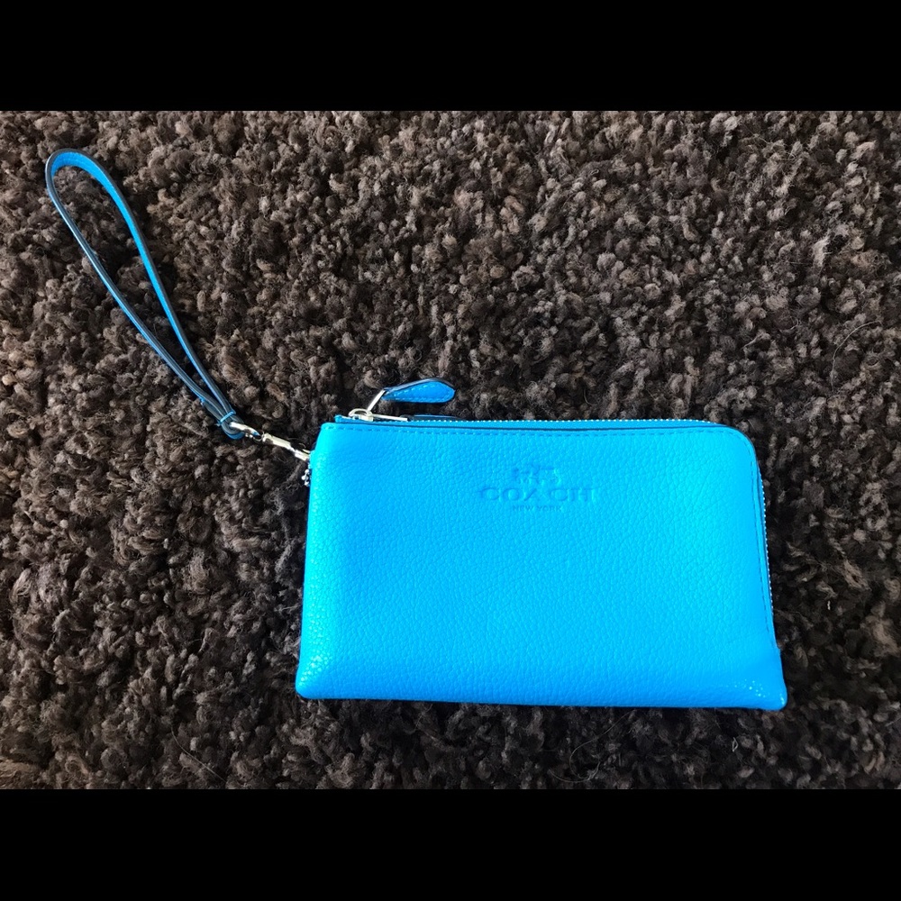 Coach Pebble Leather Double Corner Zip Wristlet