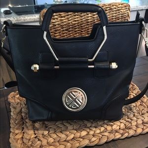 Beautiful black bag...😍