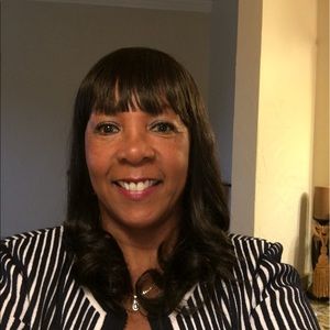 Meet your Posher, Deborah