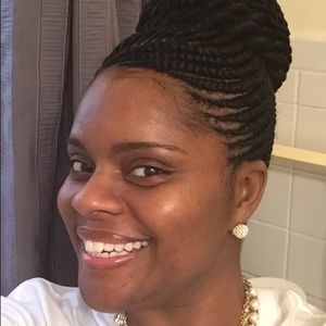 Meet your Posher, Pamela