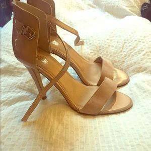Strapped Sandle heels! Pale pink/Tan