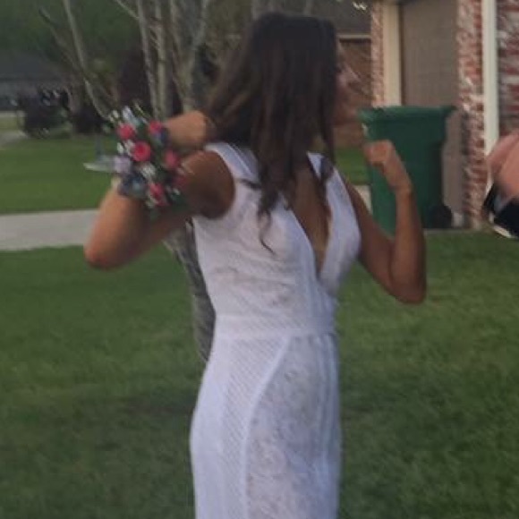 Prom or formal dress - Picture 2 of 4