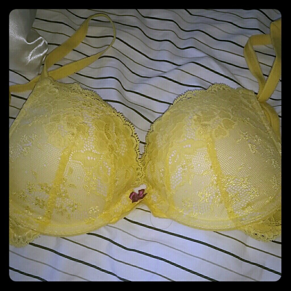 Angels Victoria Secret pushup bra