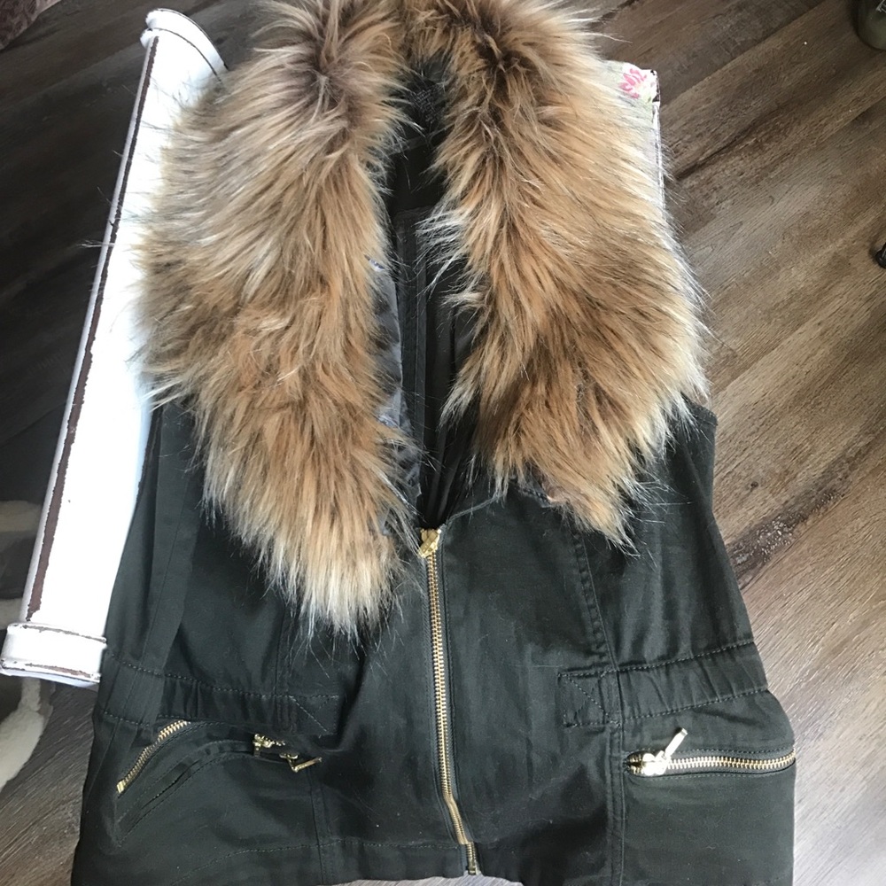 Very flattering army green faux fur vest