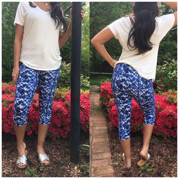 Blue Tie Dye Brushed Capri Leggings - Picture 2 of 4