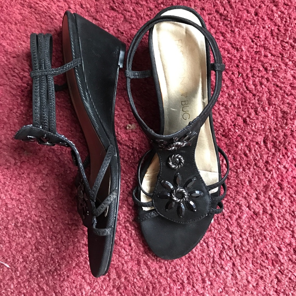 Fashion bug strapping black wedges - Picture 2 of 4