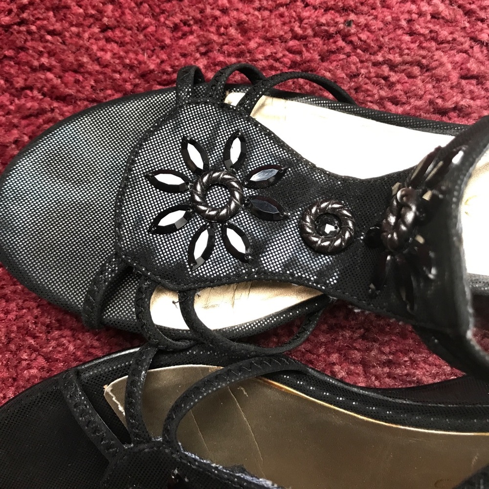 Fashion bug strapping black wedges - Picture 3 of 4