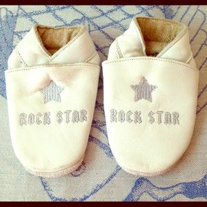 White leather crib shoes "Rock star"