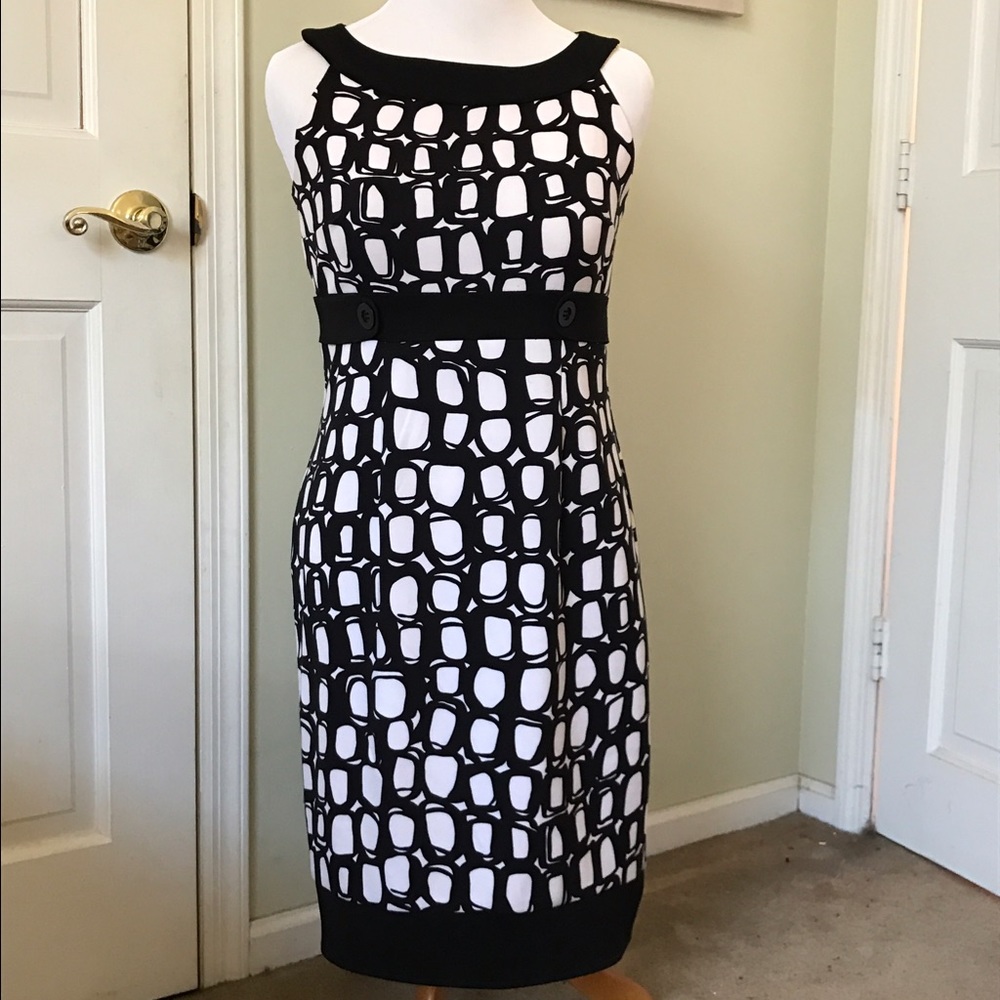 Black and White Graphic Design Dress