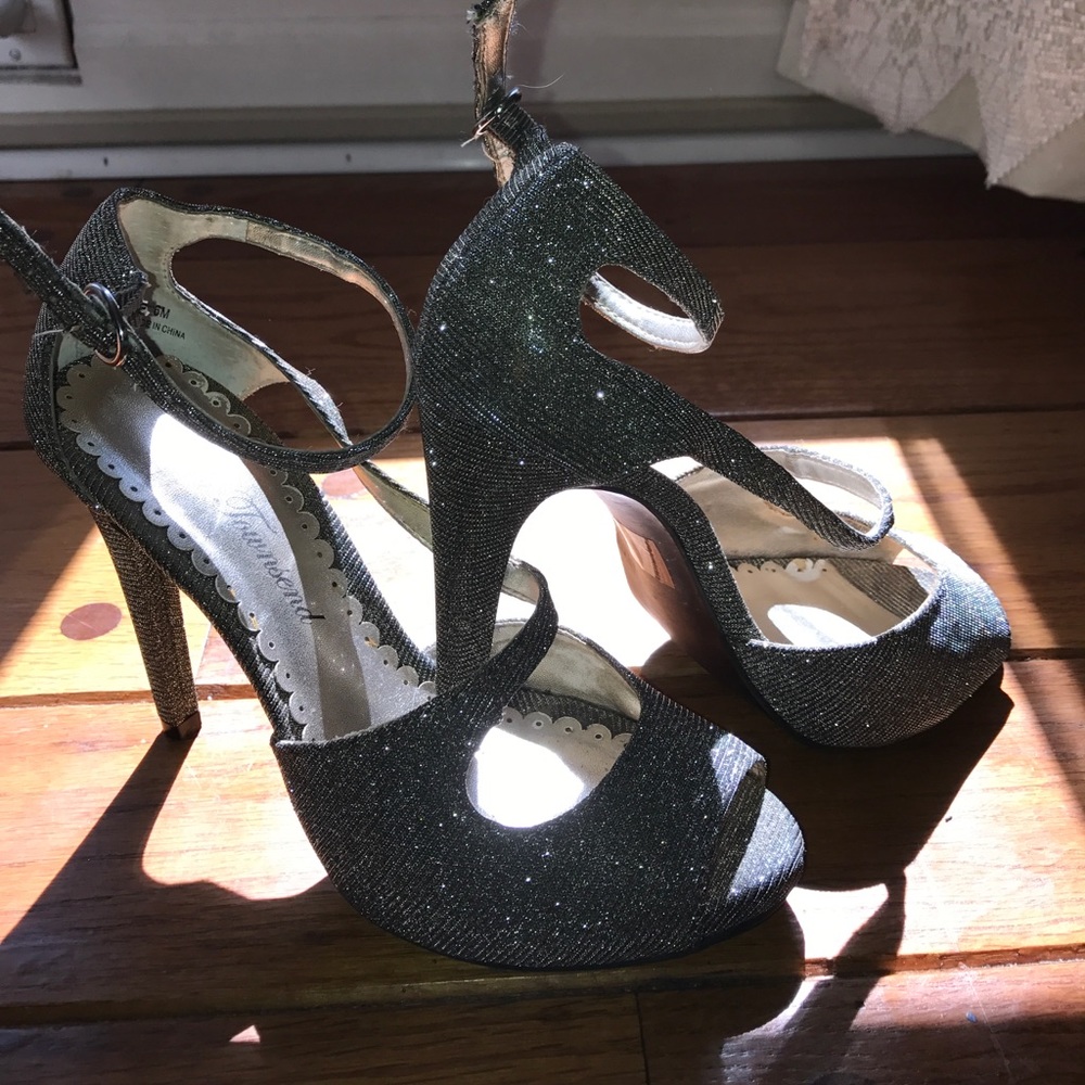 5 in silver heels!