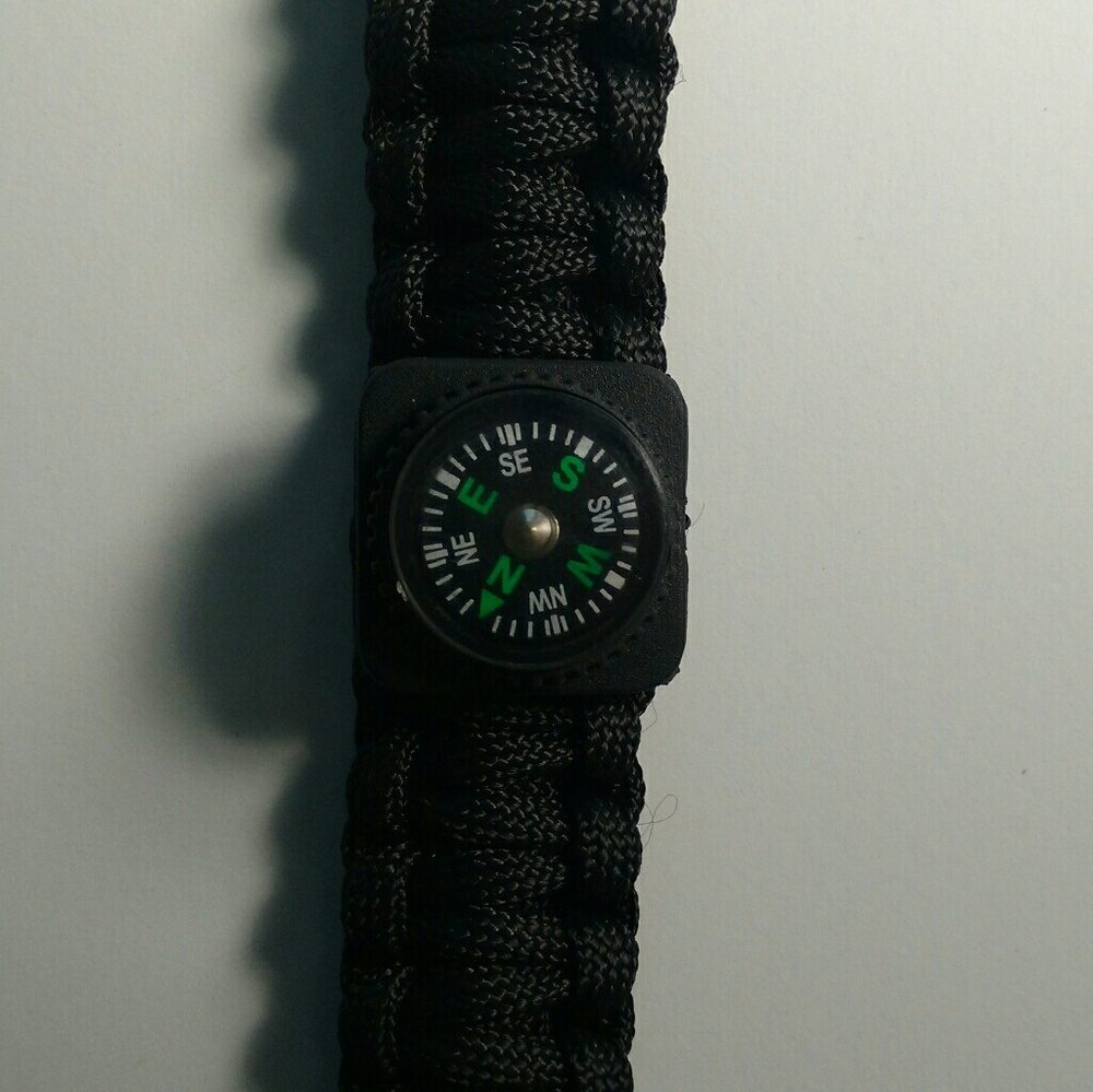 4in1 Paracord Compass Bracelet, 4 Different Colors - Picture 4 of 6