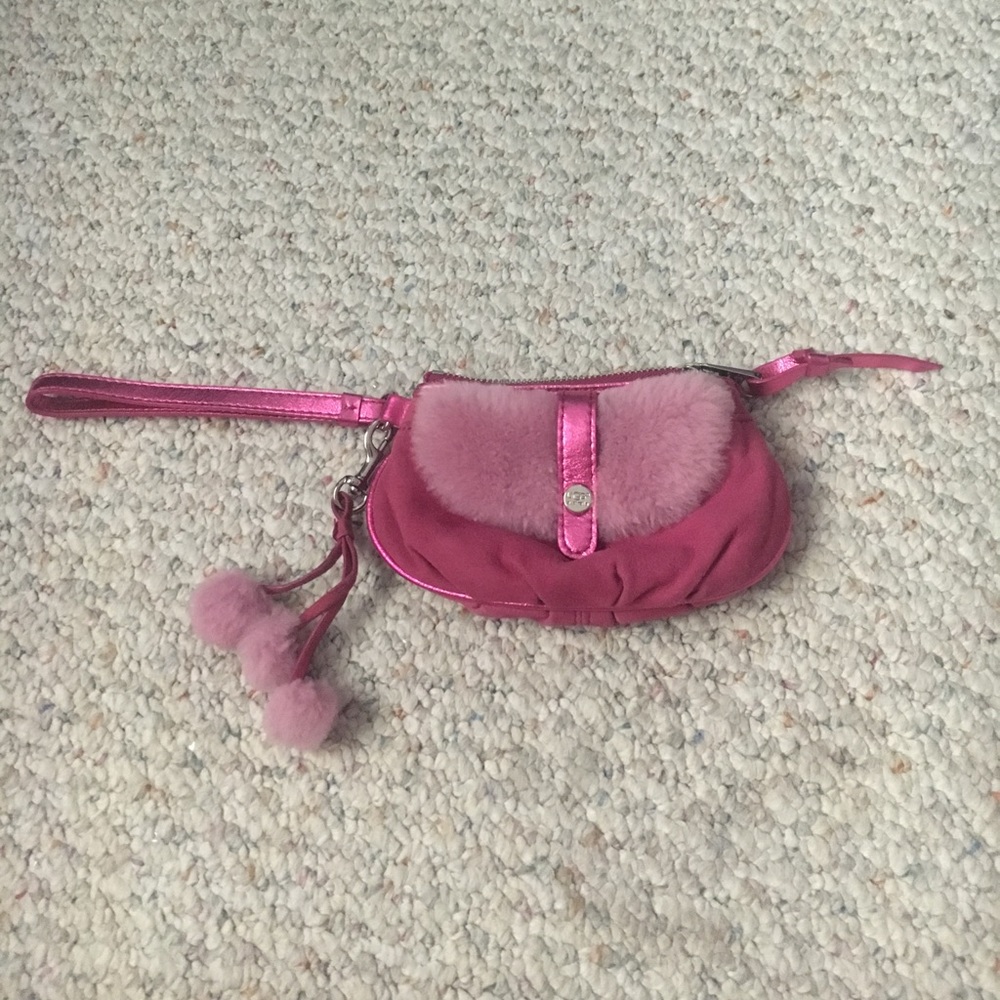 Ugg wallet