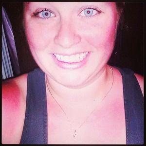 Meet your Posher, Abby