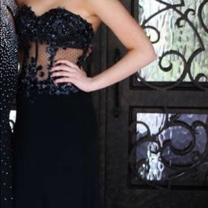 Black prom dress