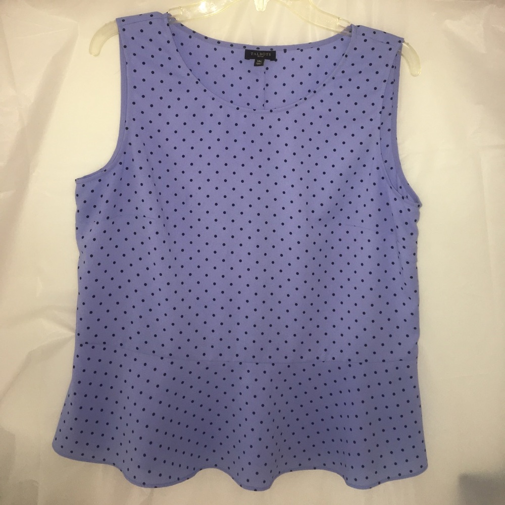 🎀 NWOT blue top with ruffle bottom 🎀