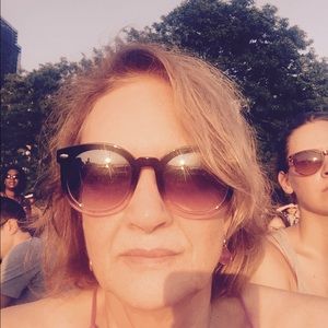 Meet your Posher, Rosanne