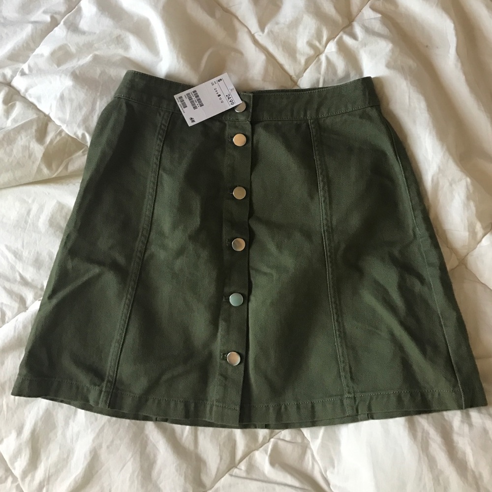 Army green button-up skirt