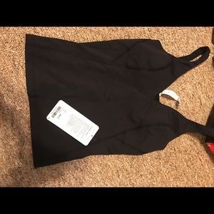 lululemon size 6 never worn