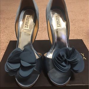 Badgley Mischka Randall Pumps